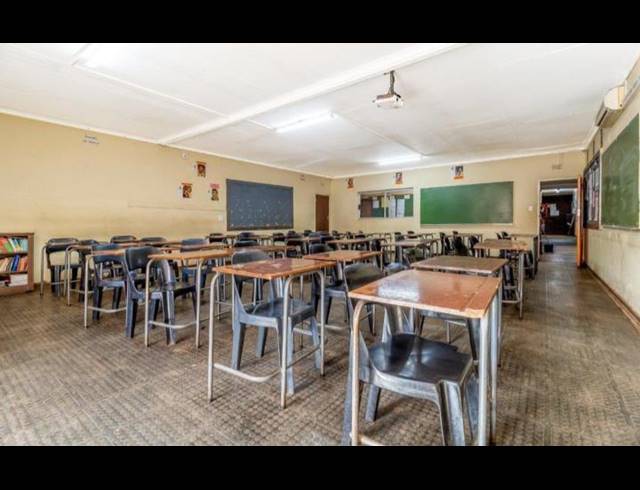 BUSINESS FOR SALE IN DAWN PARK EXT